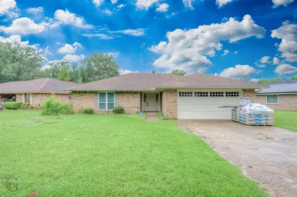 $210,000 | 9248 Dawn Ridge Drive, Shreveport, LA 71118