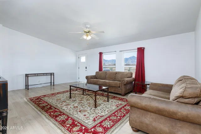 $284,000 | 9398 East Bloomfield Road, Hereford, AZ 85615