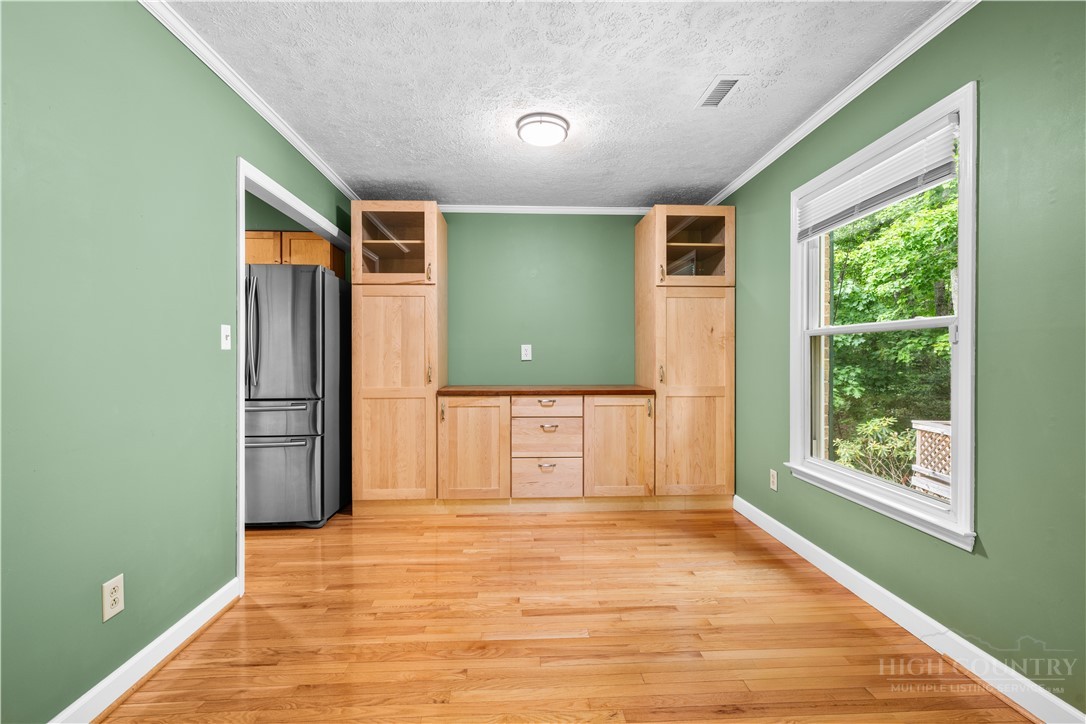 945 7 Oaks Road Boone, NC 28607 - Photo 6 of 50