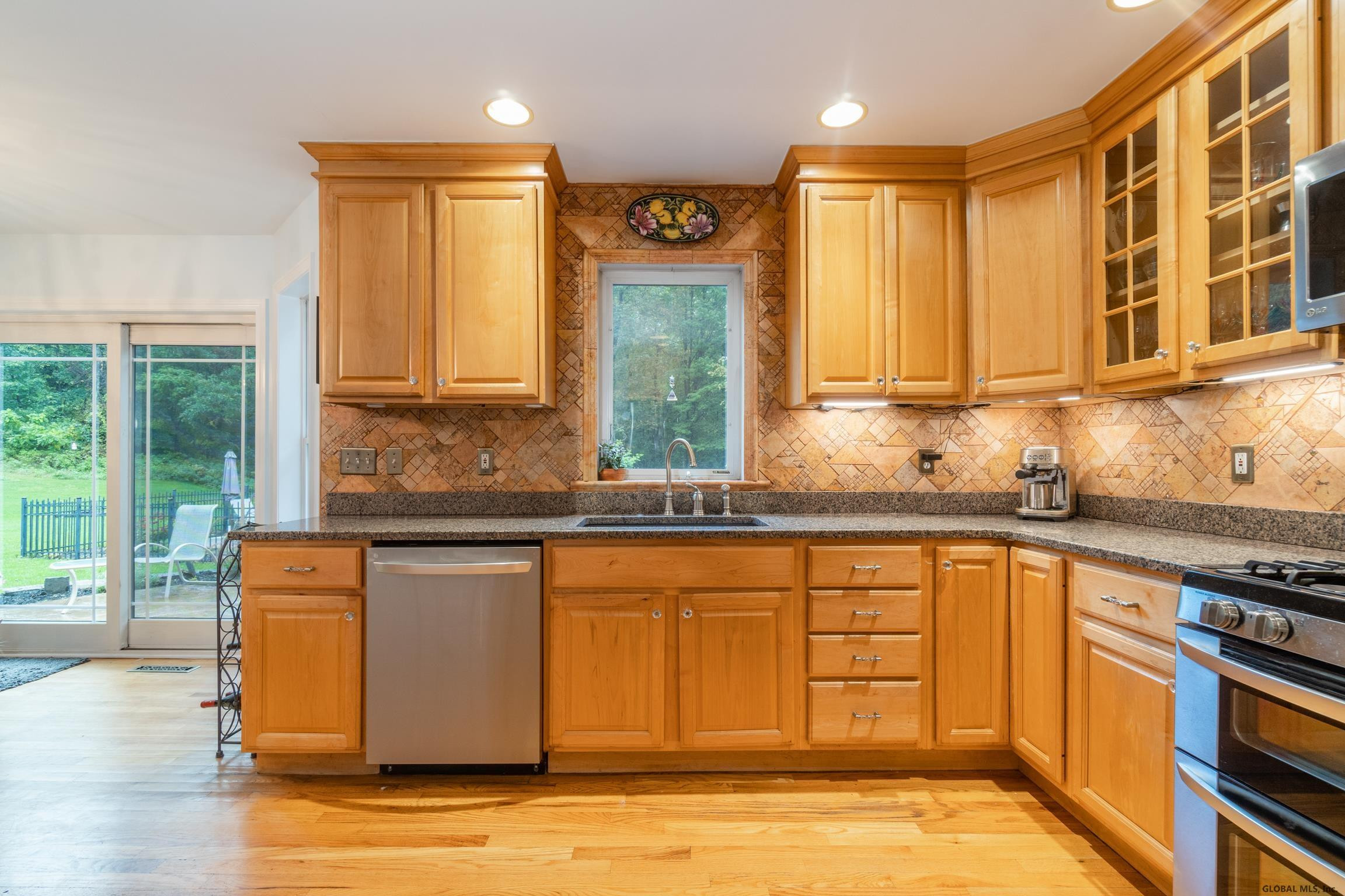 45 Homestead Road Saratoga Springs, NY 12866 - Photo 7 of 34 Photo 7