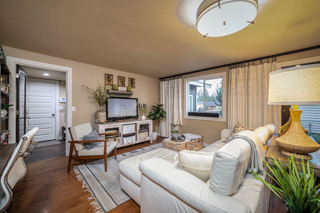 20227 Murphy Road Bend, OR 97702 - Photo 17 of 44 MicahFrazierPhotographyI-13