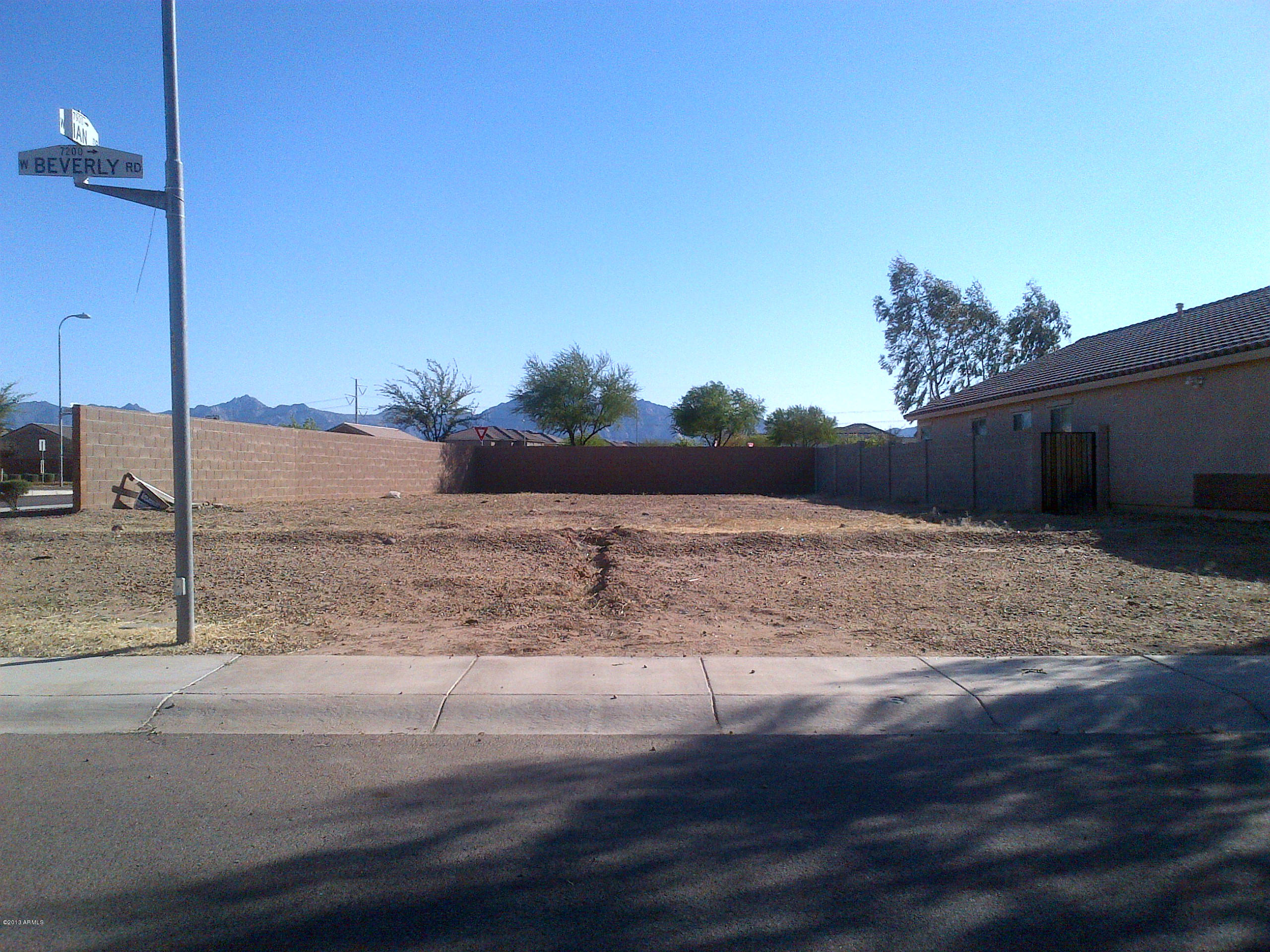 7211 West Beverly Road, Unit 1 Laveen, AZ 85339 - Photo 7 of 25 IMG-20130417-00009