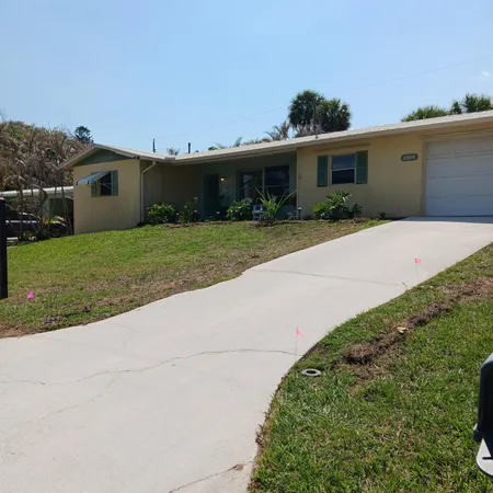 $395,000 | 1896 Northeast Media Avenue, Jensen Beach, FL 34957