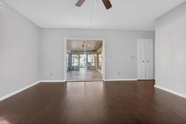 a view of room with an outdoor space