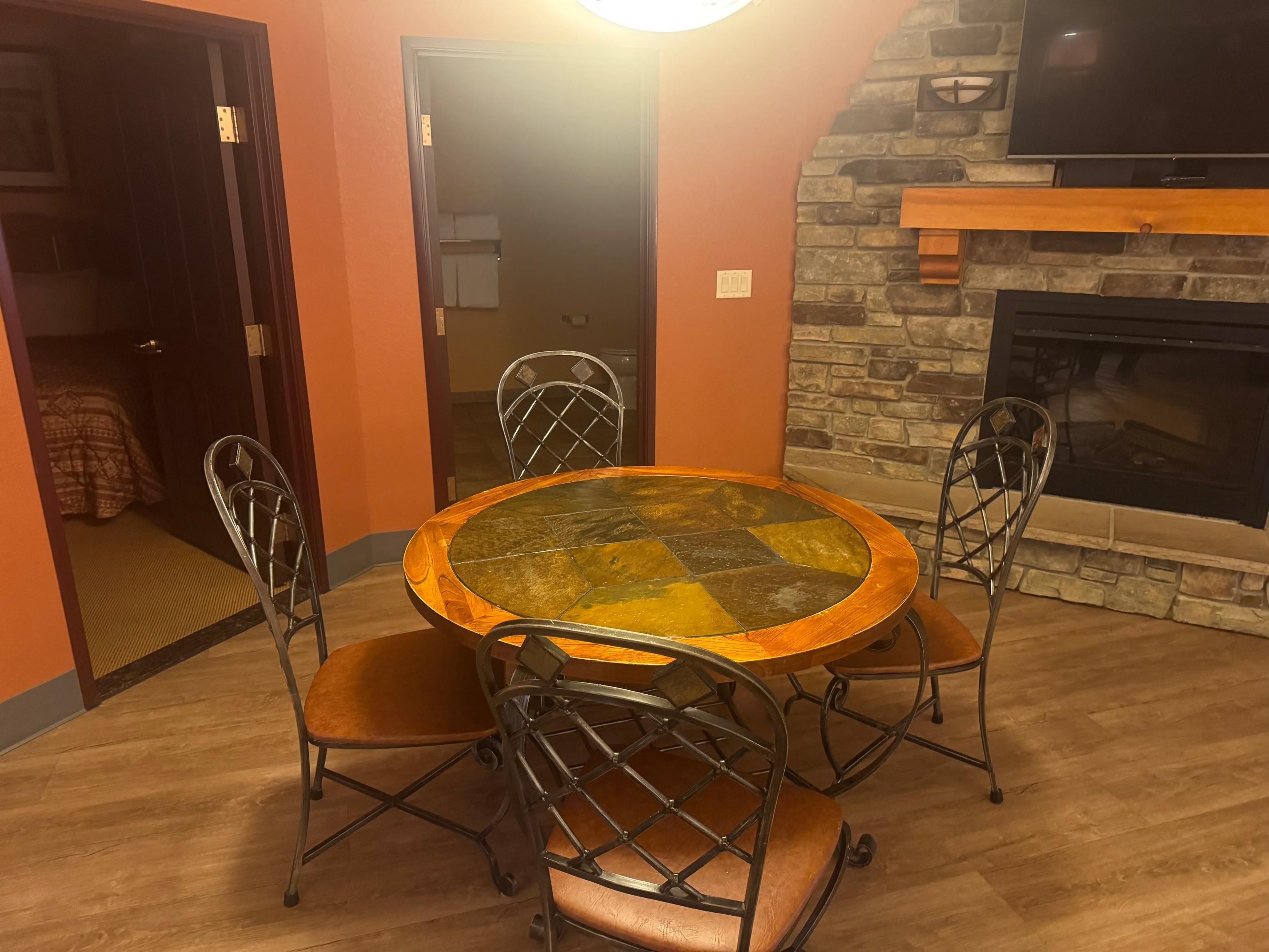 2411 River, Unit 2323 Wisconsin Dells, WI 53965 - Photo 5 of 40