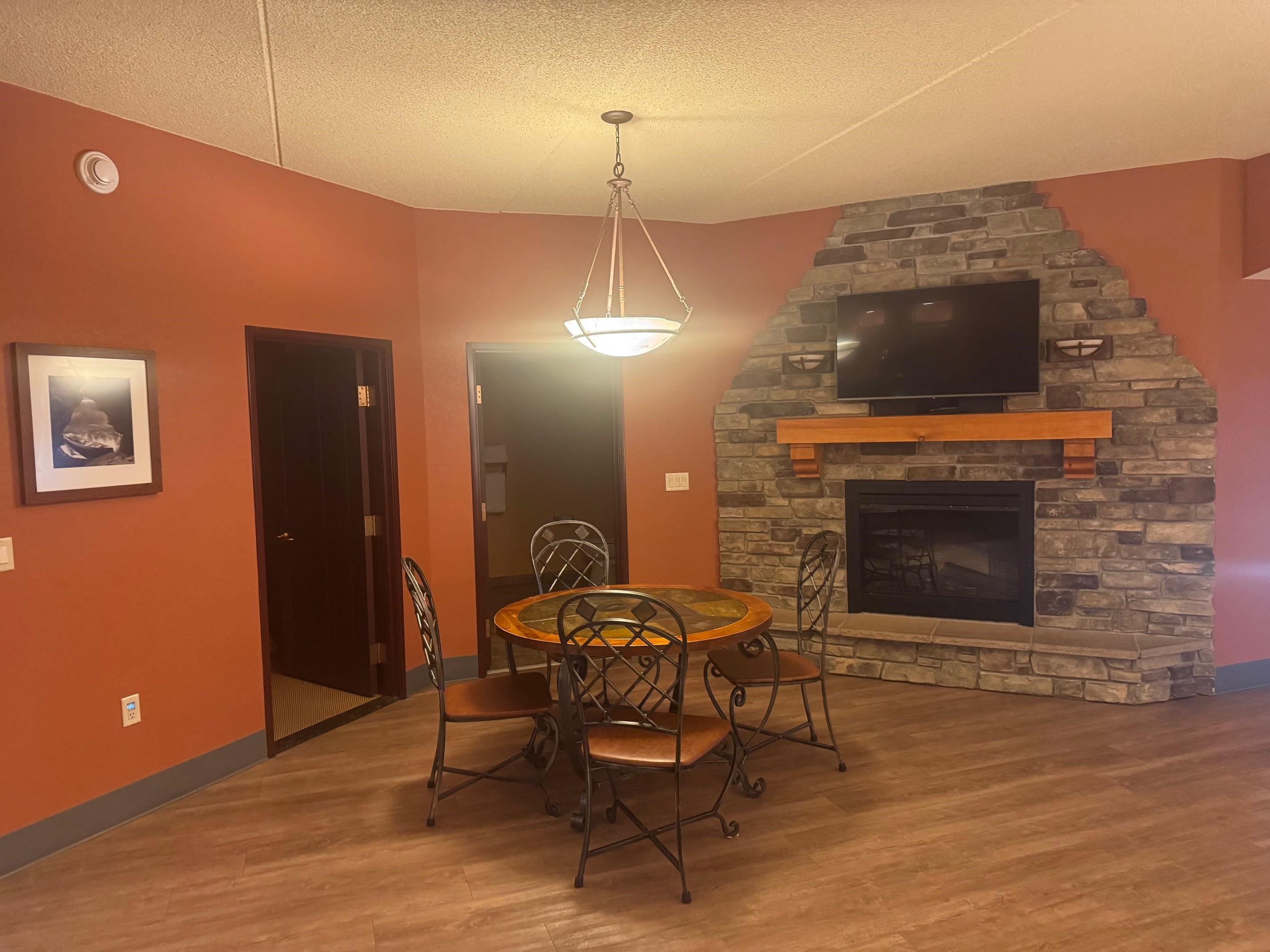 2411 River, Unit 2323 Wisconsin Dells, WI 53965 - Photo 6 of 40