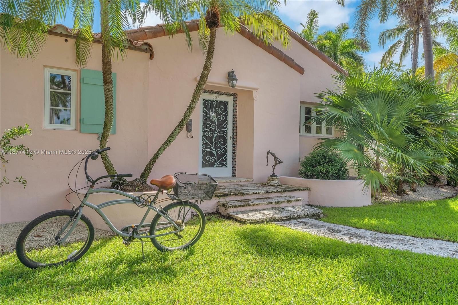 856 Tyler Street Hollywood, FL 33019 - Photo 3 of 52