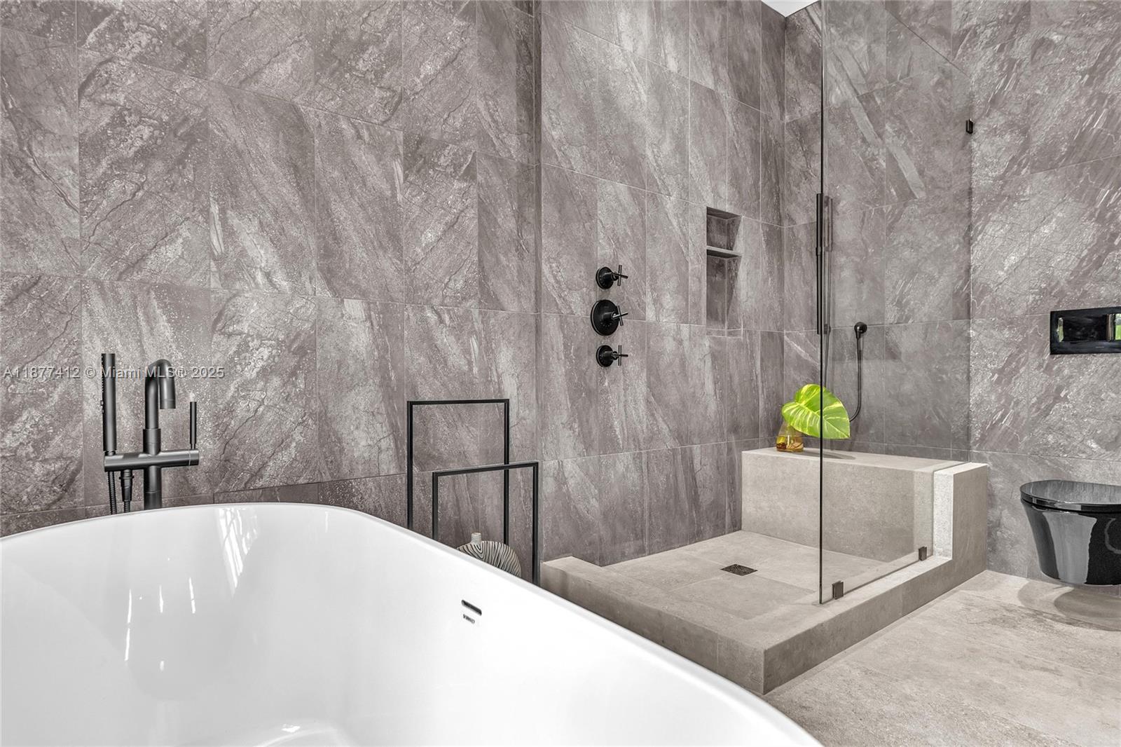 856 Tyler Street Hollywood, FL 33019 - Photo 32 of 52 Primary Bathroom