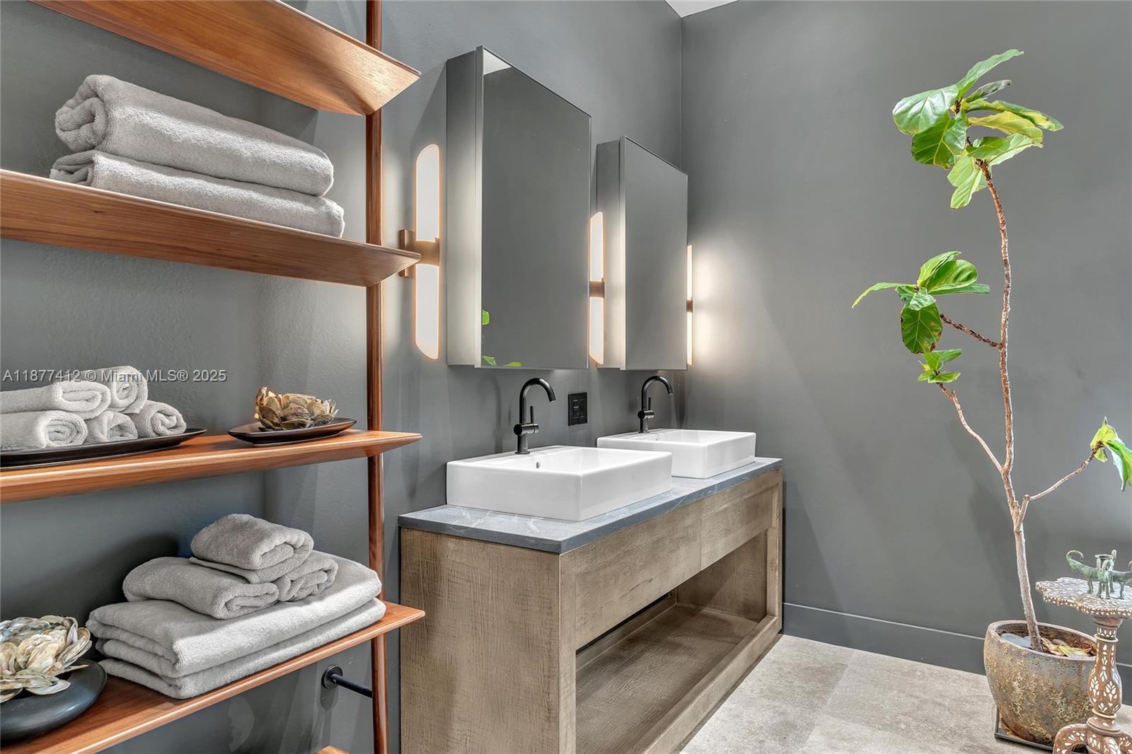 856 Tyler Street Hollywood, FL 33019 - Photo 35 of 52 Primary Bathroom