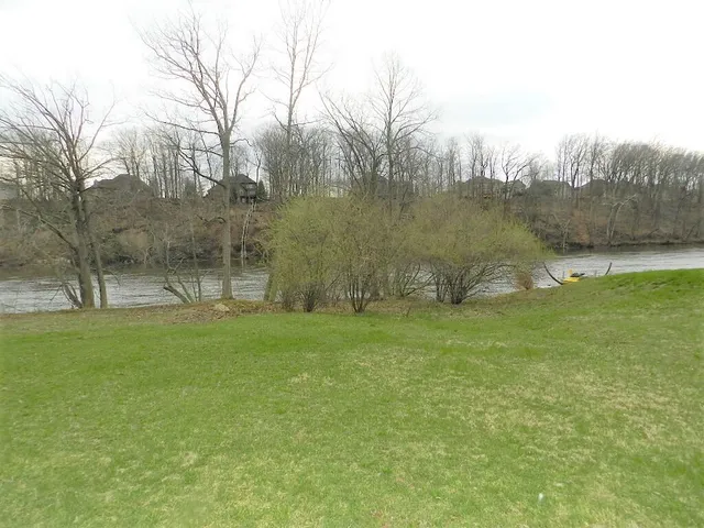 $75,000 | 574 Swan River Drive, Benton Harbor, MI 49022