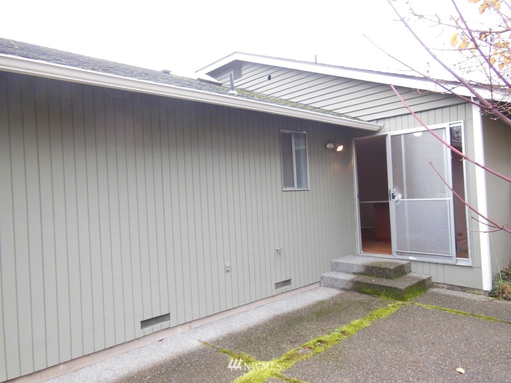 1216 227th Place Southwest Bothell, WA 98021 - Photo 15 of 16