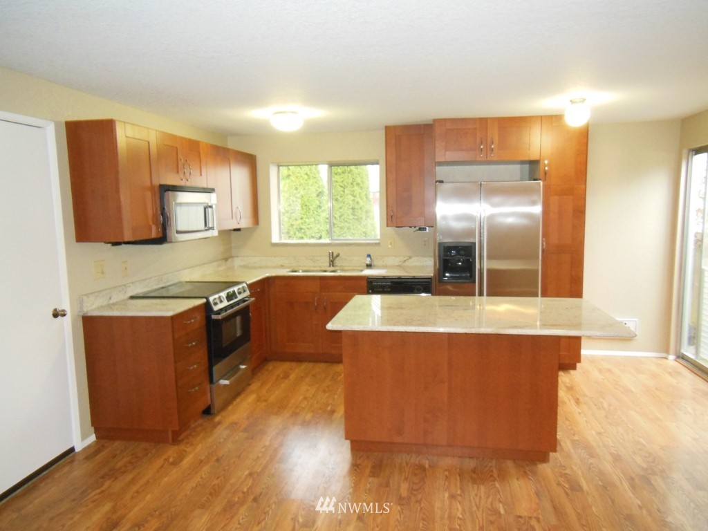 1216 227th Place Southwest Bothell, WA 98021 - Photo 4 of 16