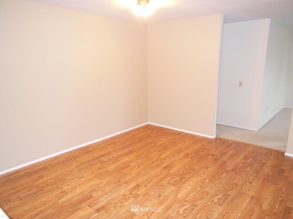 1216 227th Place Southwest Bothell, WA 98021 - Photo 5 of 16