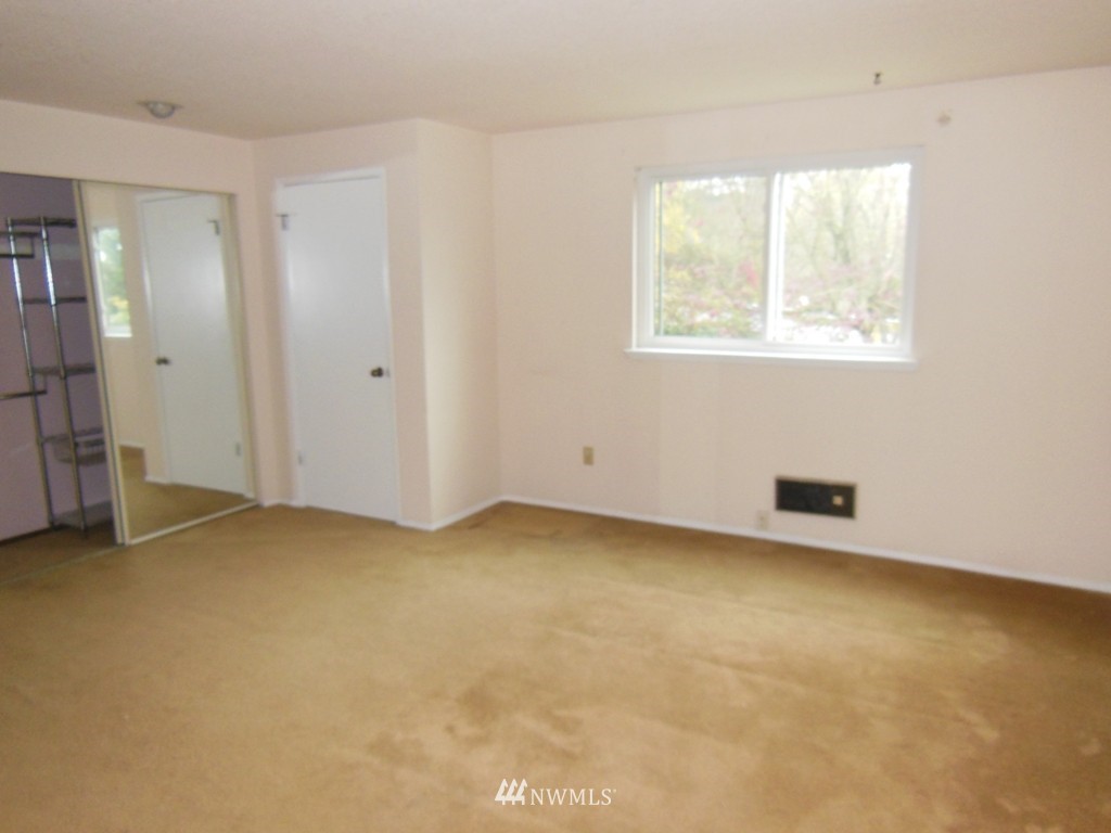 1216 227th Place Southwest Bothell, WA 98021 - Photo 6 of 16