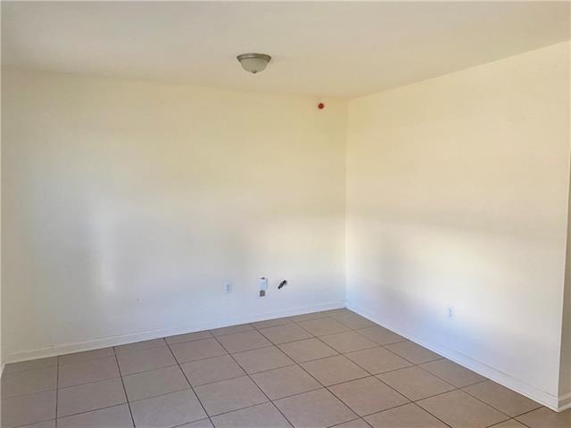 406 Commerce Street Gretna, LA 70056 - Photo 3 of 10