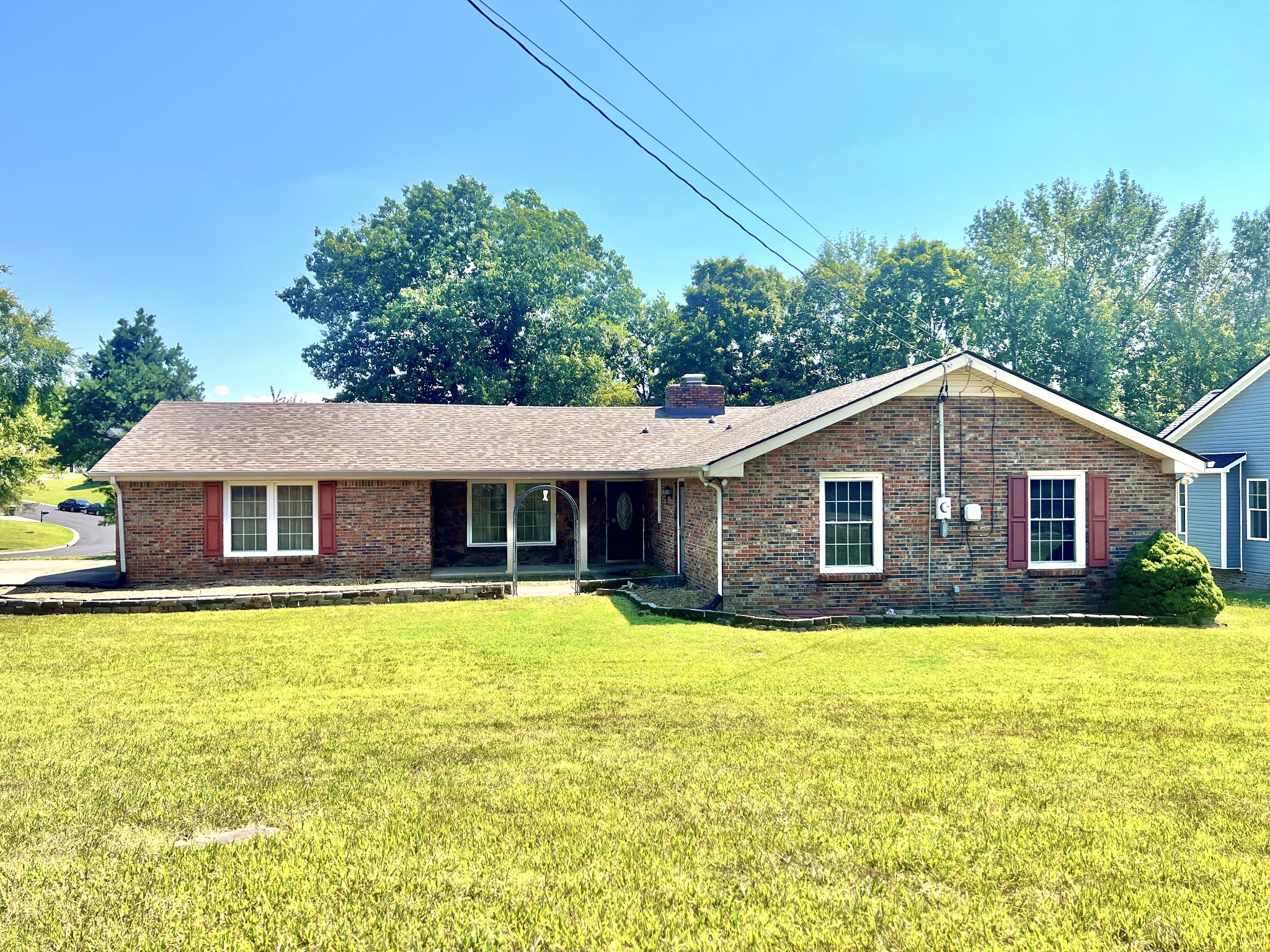 1325 Sun Valley Road Clarksville, TN 37040 - Photo 1 of 25