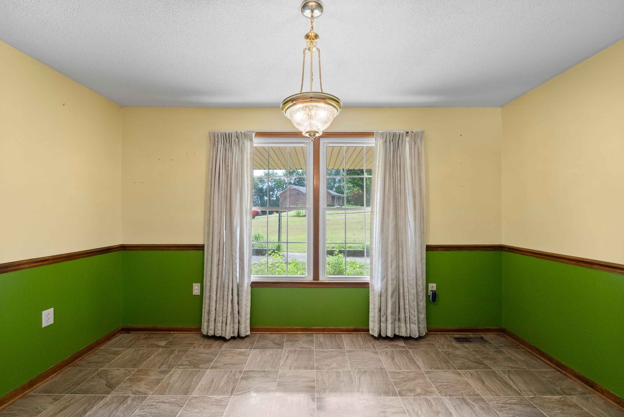 1325 Sun Valley Road Clarksville, TN 37040 - Photo 9 of 25