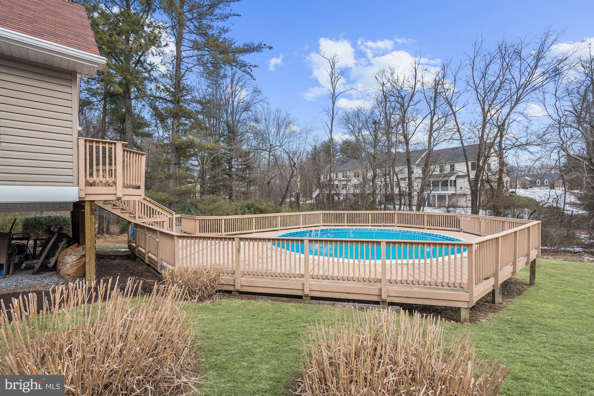2527 North Farm Road Ellicott City, MD 21042 - Photo 33 of 40 Landscaped Grounds | Pool