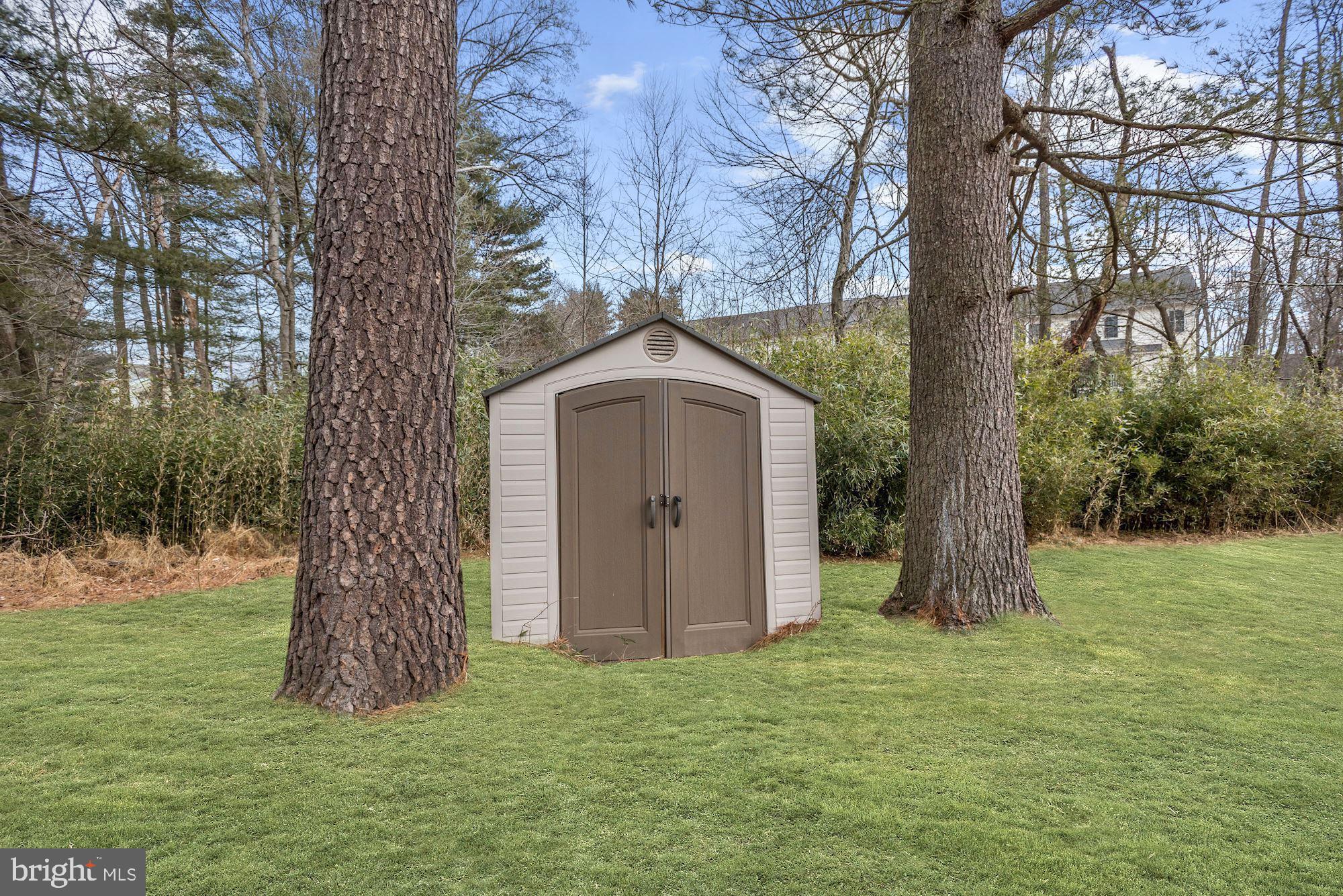 2527 North Farm Road Ellicott City, MD 21042 - Photo 34 of 40 Secure Storage