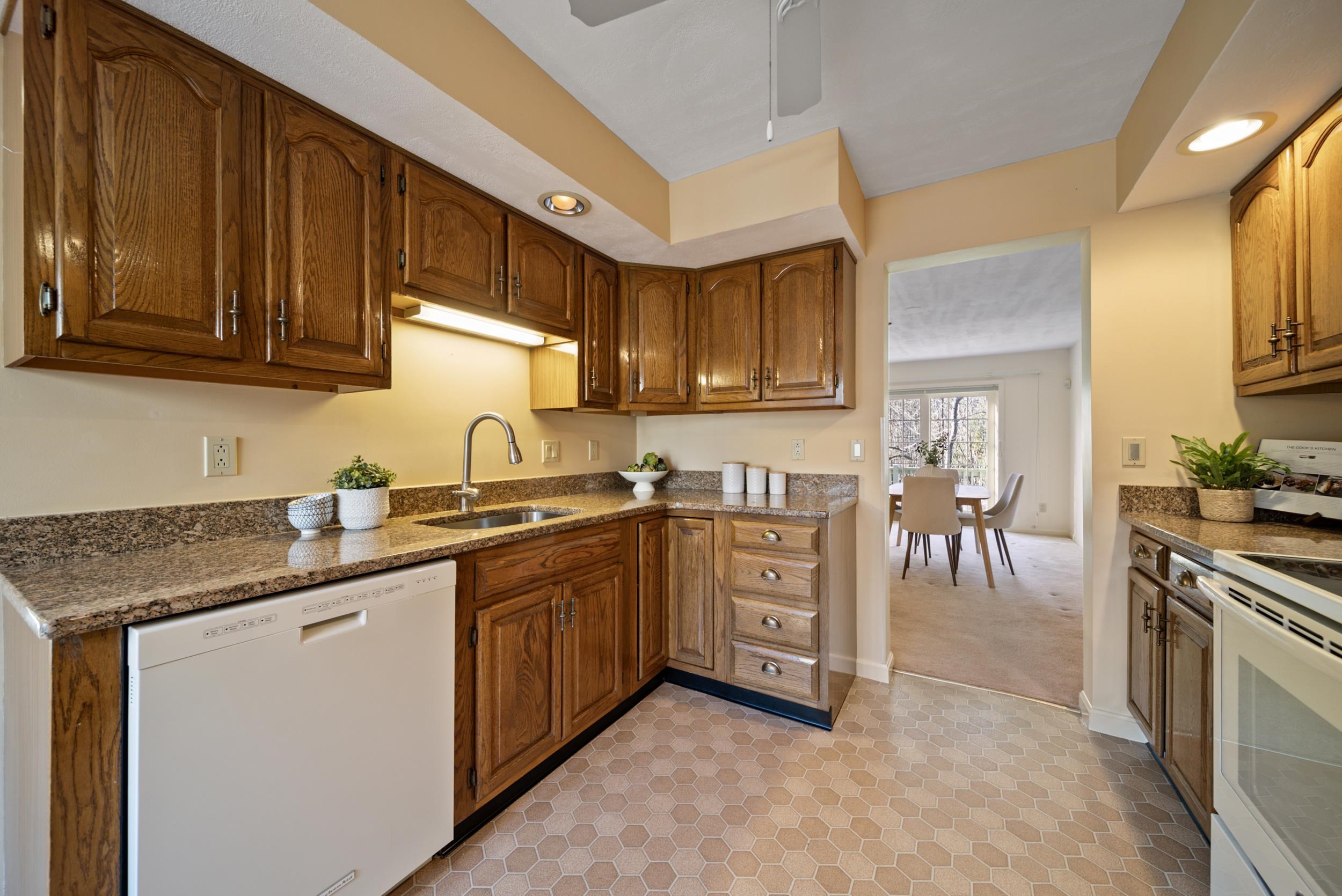 22 Wright Farm Road, Unit 11 Atkinson, NH 03811 - Photo 30 of 31