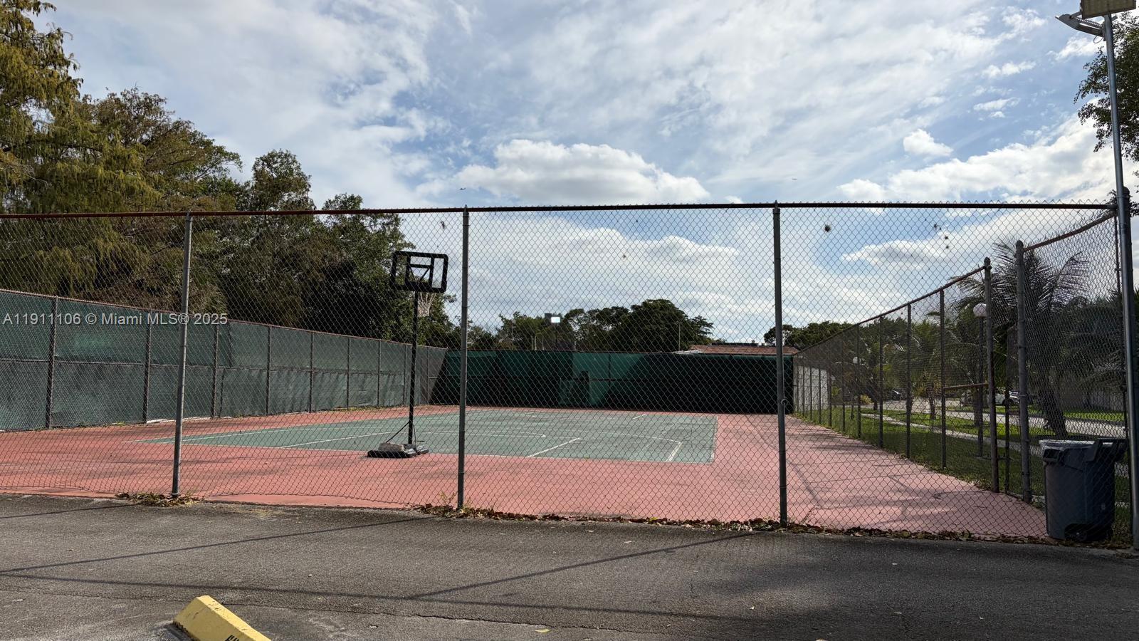 7925 Fairview Drive, Unit 110 Tamarac, FL 33321 - Photo 29 of 34