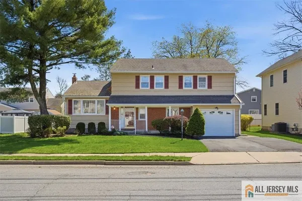 $819,900 | 94 Calvert Avenue East, Edison, NJ 08820