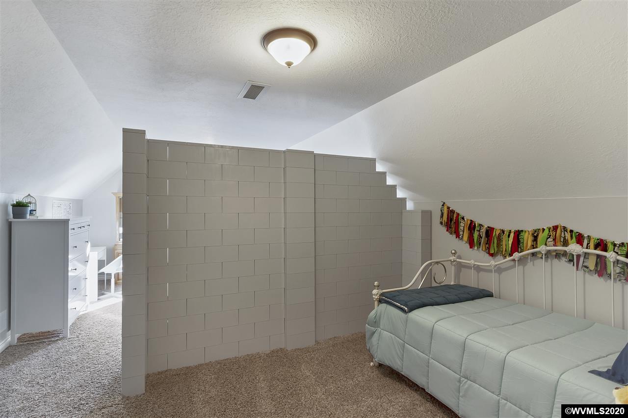 3565 Rhododendron Lane Southeast Salem, OR 97317 - Photo 21 of 31