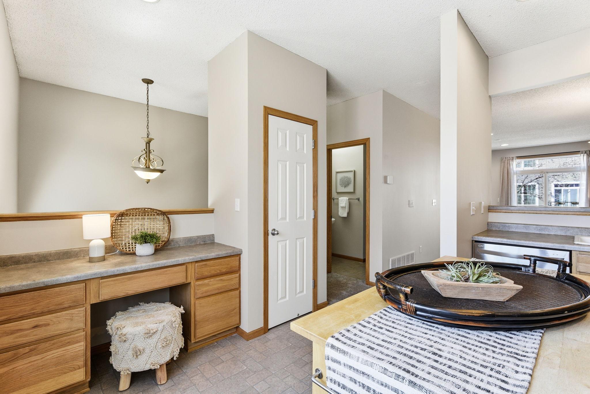 1718 Riverside Drive Shakopee, MN 55379 - Photo 14 of 36