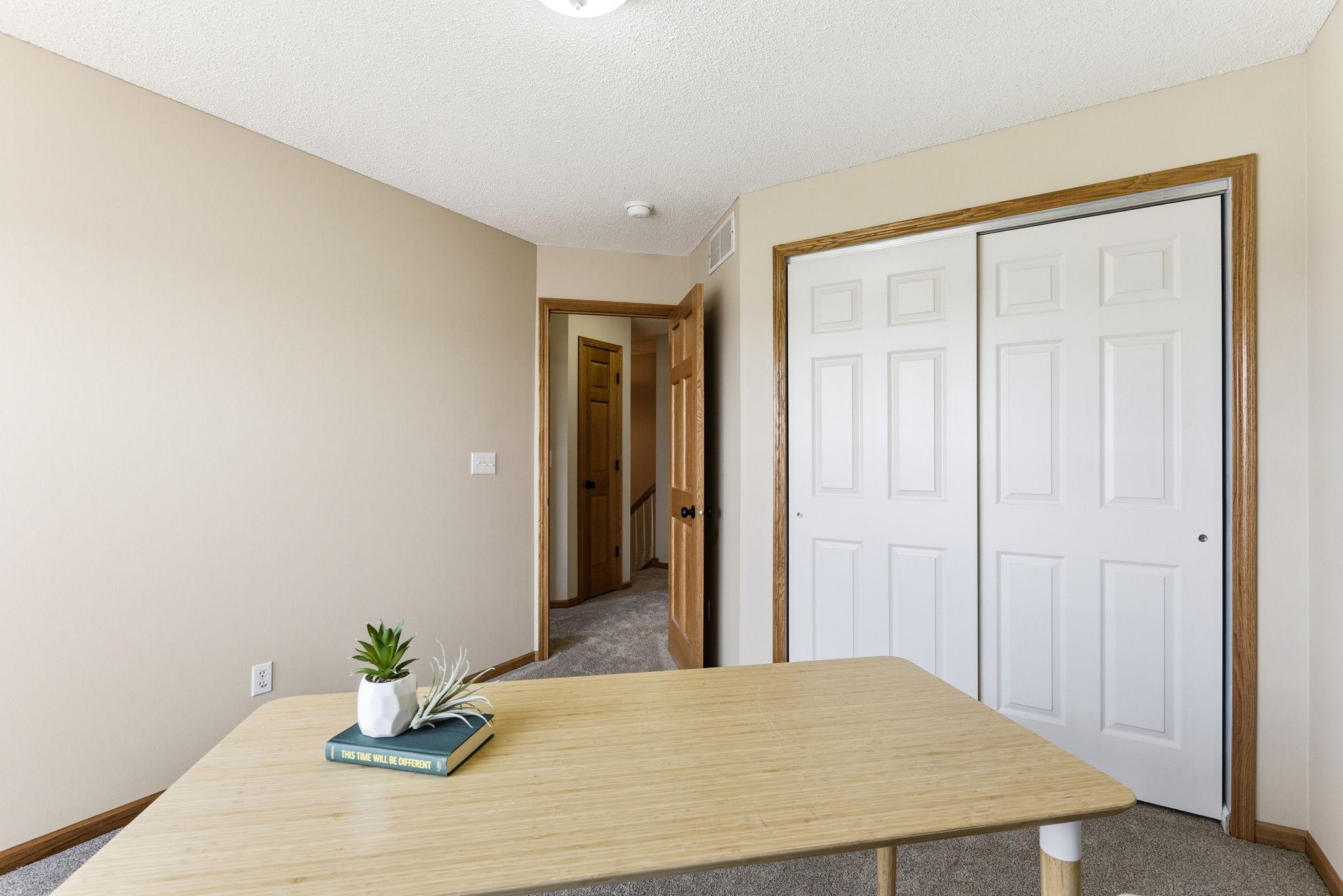 1718 Riverside Drive Shakopee, MN 55379 - Photo 25 of 36