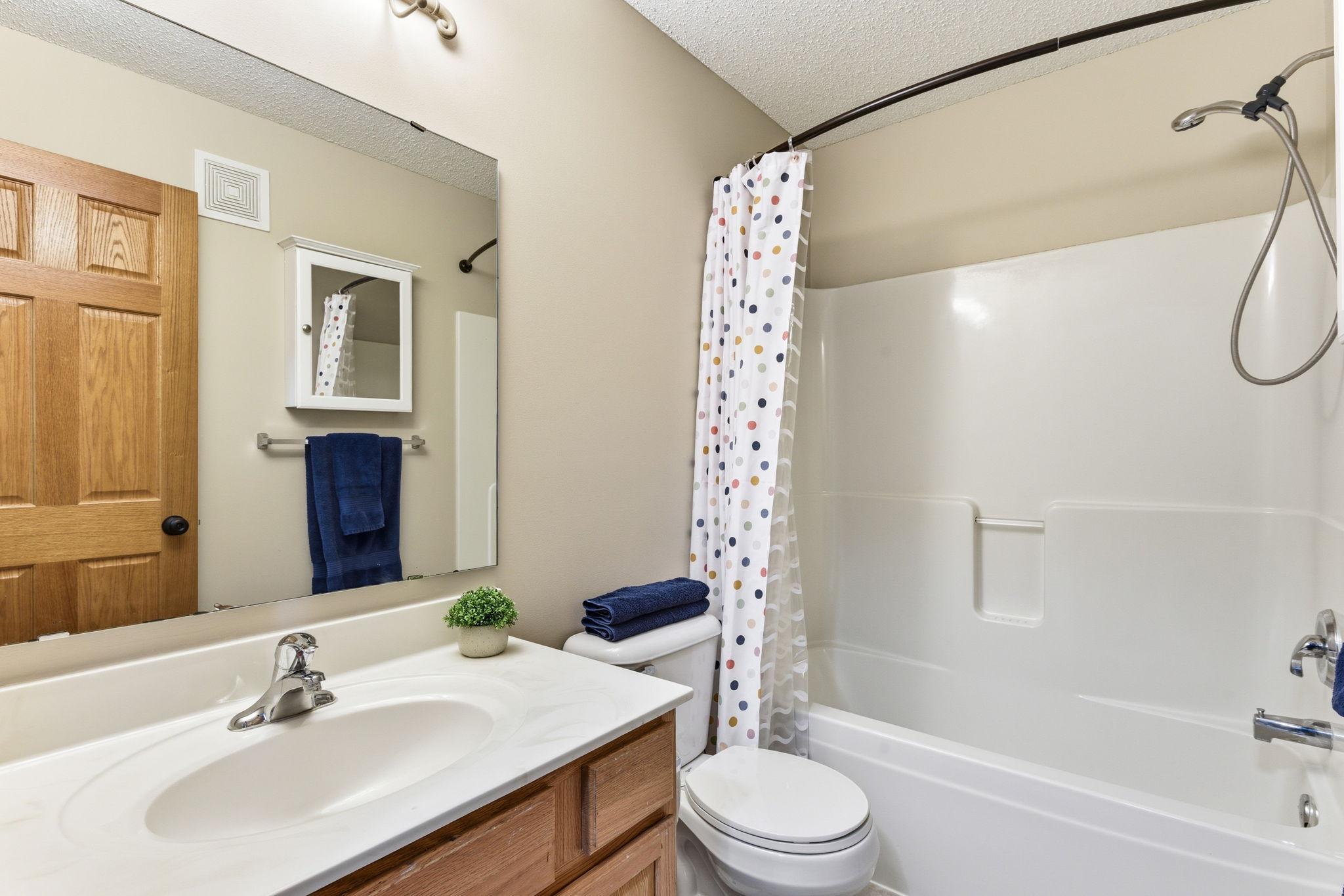 1718 Riverside Drive Shakopee, MN 55379 - Photo 27 of 36