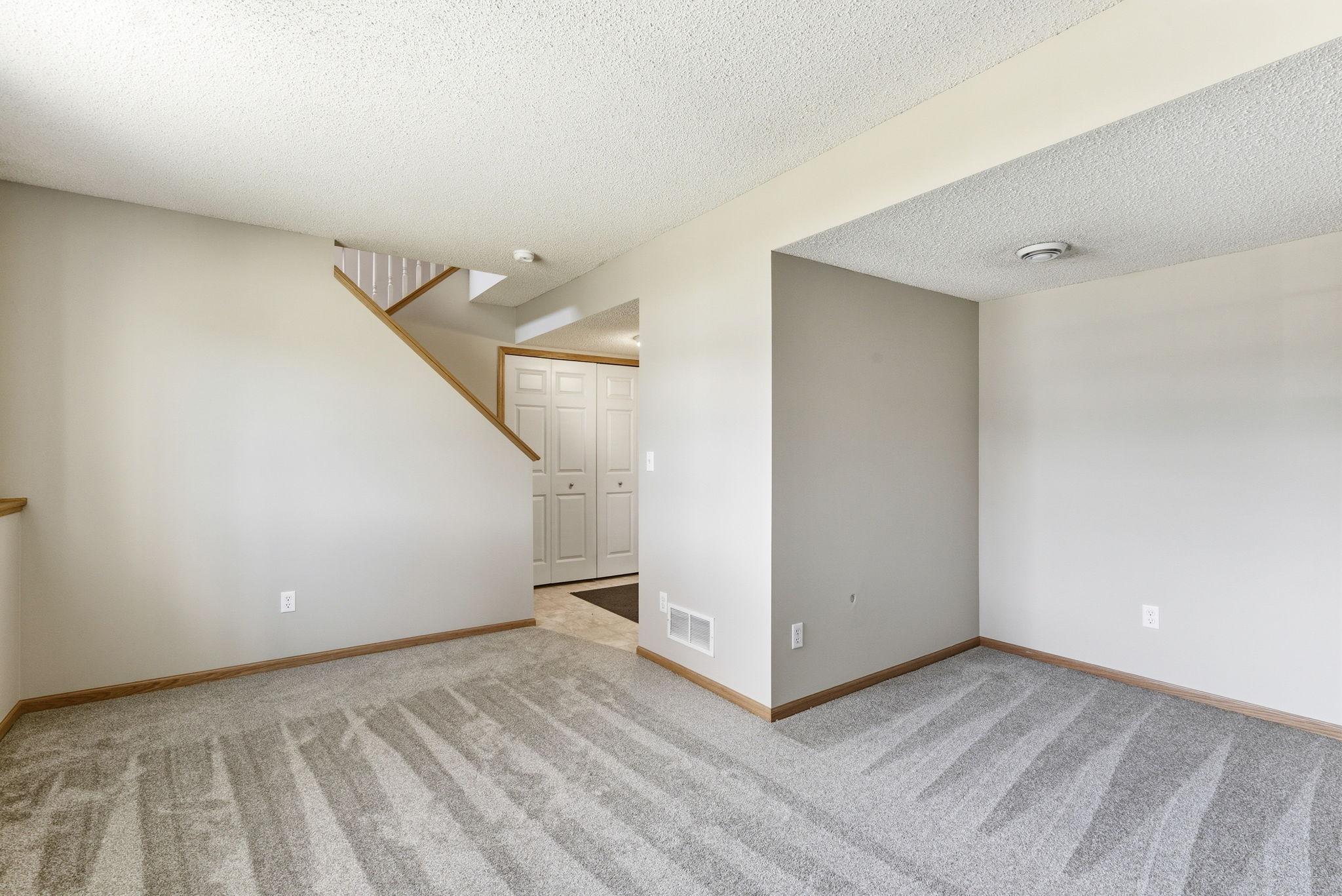 1718 Riverside Drive Shakopee, MN 55379 - Photo 30 of 36