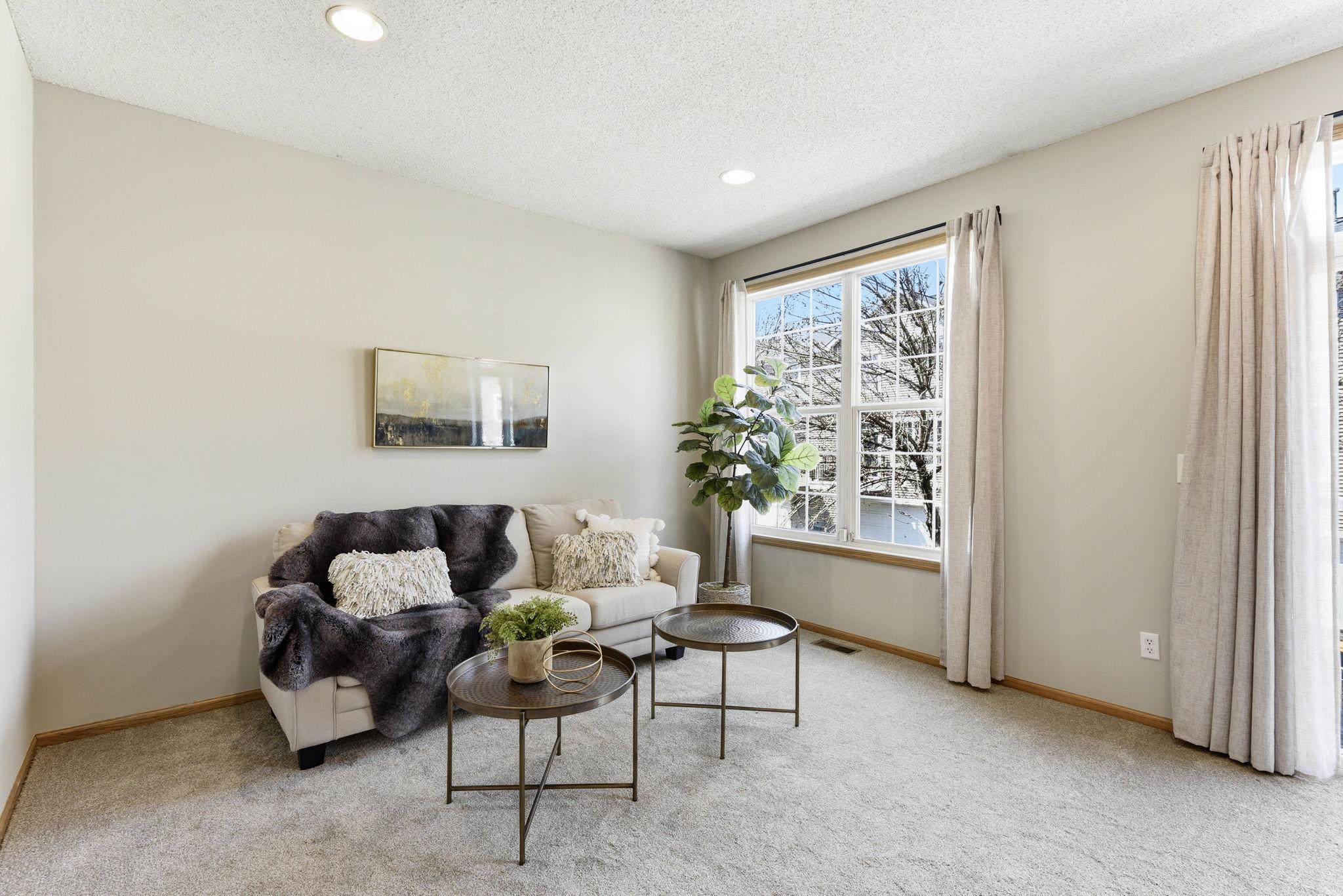 1718 Riverside Drive Shakopee, MN 55379 - Photo 5 of 36