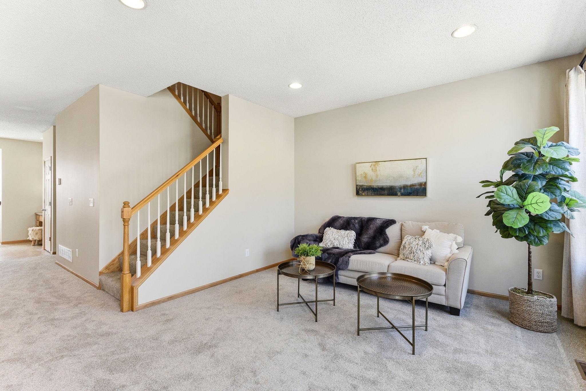1718 Riverside Drive Shakopee, MN 55379 - Photo 7 of 36