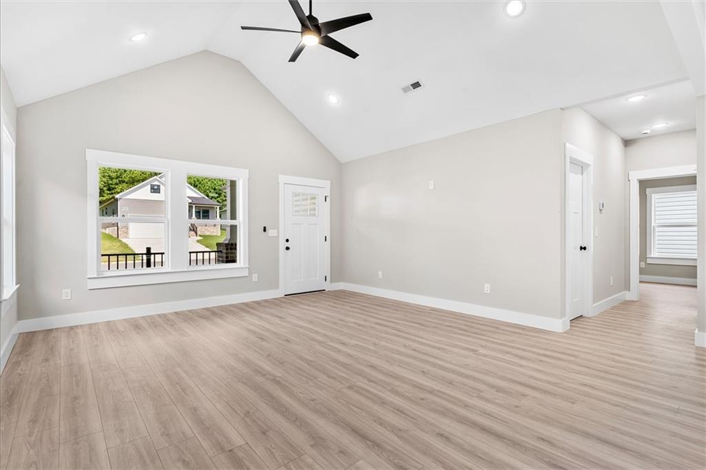 152 Washington Street Dalton, GA 30721 - Photo 15 of 35