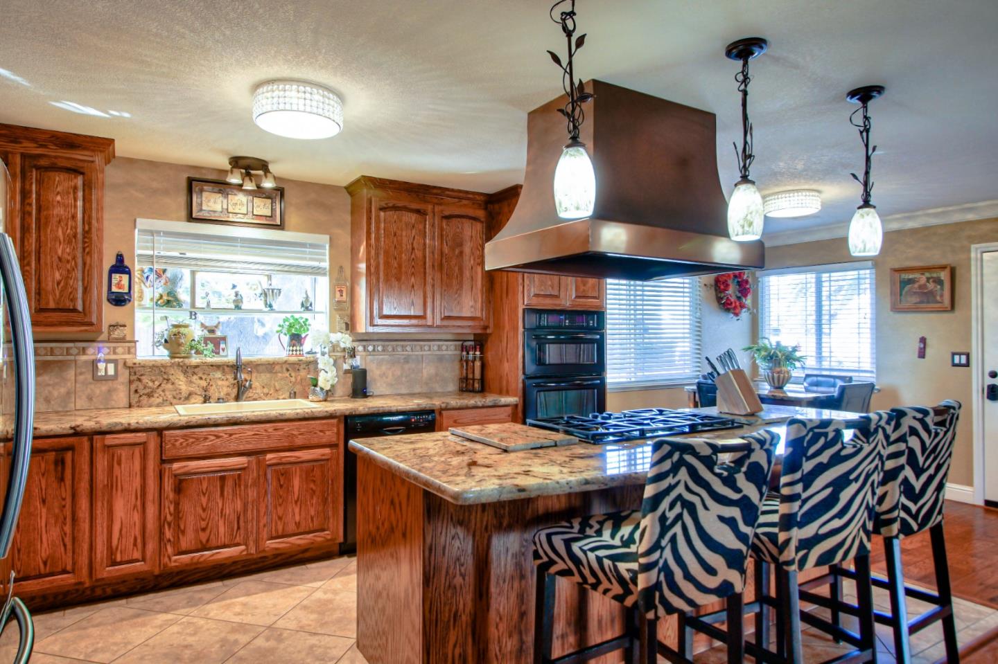 1381 Santa Ana Road Hollister, CA 95023 - Photo 7 of 48 Gallery Image 7