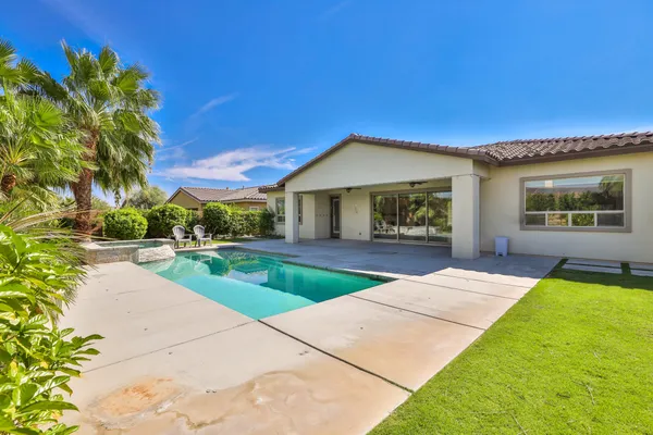 $1,150,000 | 74114 Cosmopolitan Lane, Palm Desert, CA 92211