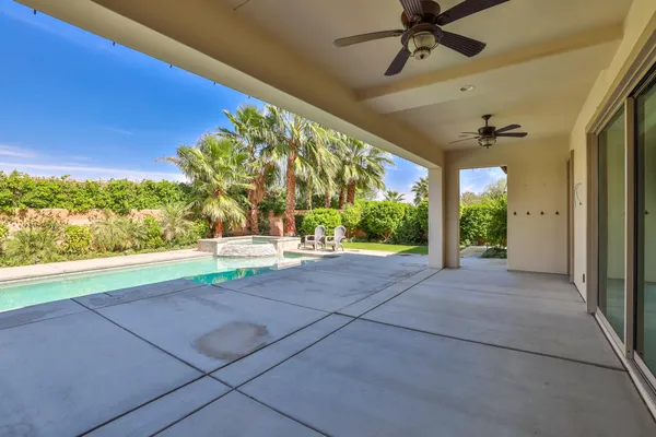 $1,150,000 | 74114 Cosmopolitan Lane, Palm Desert, CA 92211