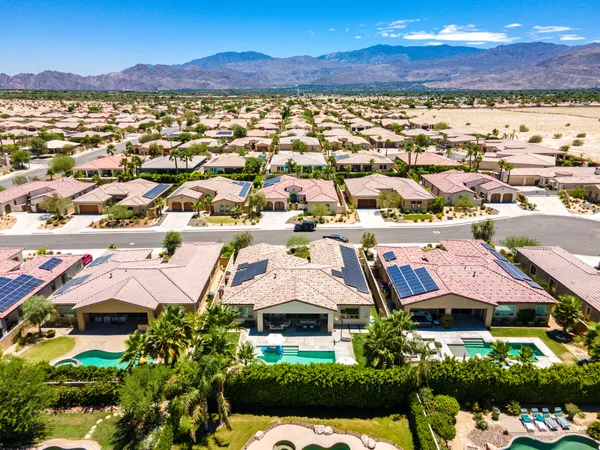 $1,150,000 | 74114 Cosmopolitan Lane, Palm Desert, CA 92211