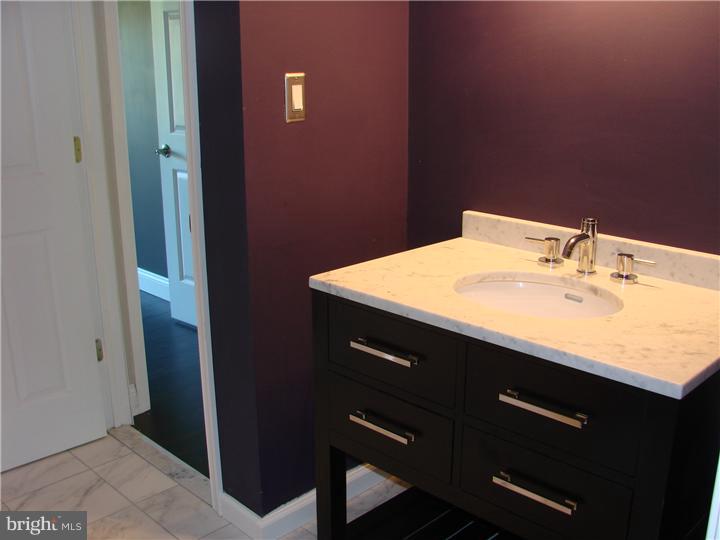 125 North Park Road Newtown, PA 18940 - Photo 14 of 24 Gallery Image 14