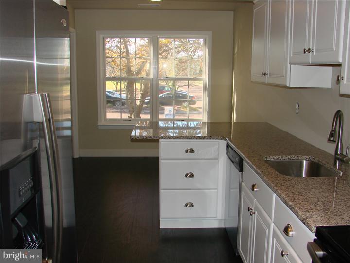 125 North Park Road Newtown, PA 18940 - Photo 16 of 24 Kitchen