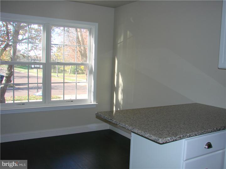 125 North Park Road Newtown, PA 18940 - Photo 18 of 24 Kitchen