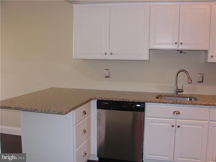 125 North Park Road Newtown, PA 18940 - Photo 19 of 24 Kitchen