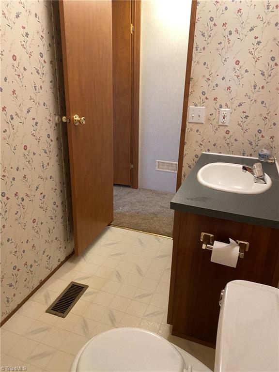 150 Hancock Road Reidsville, NC 27320 - Photo 10 of 36 Bathroom 2