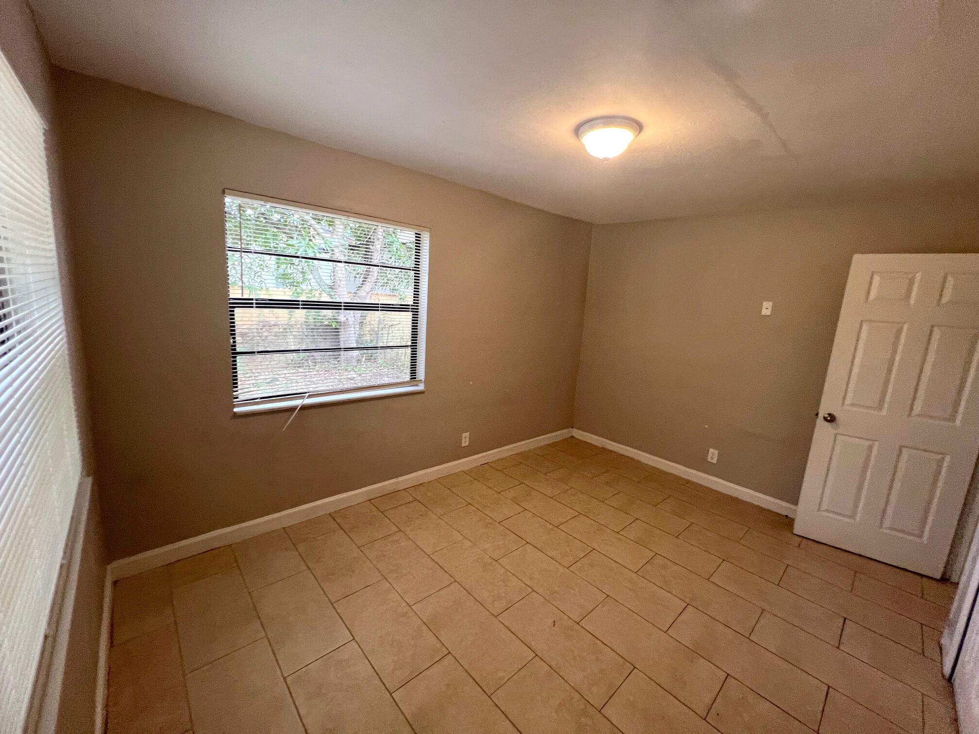 817 Southwest 3rd Court Delray Beach, FL 33444 - Photo 16 of 28 IMG_3110