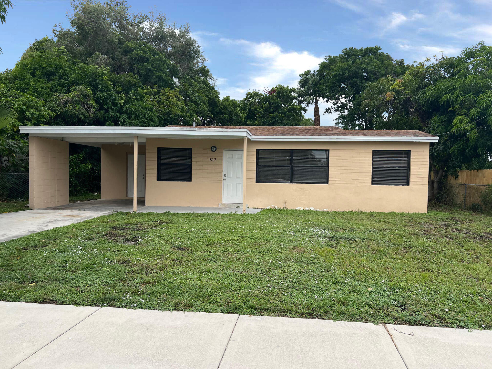 817 Southwest 3rd Court Delray Beach, FL 33444 - Photo 19 of 28 IMG_3114