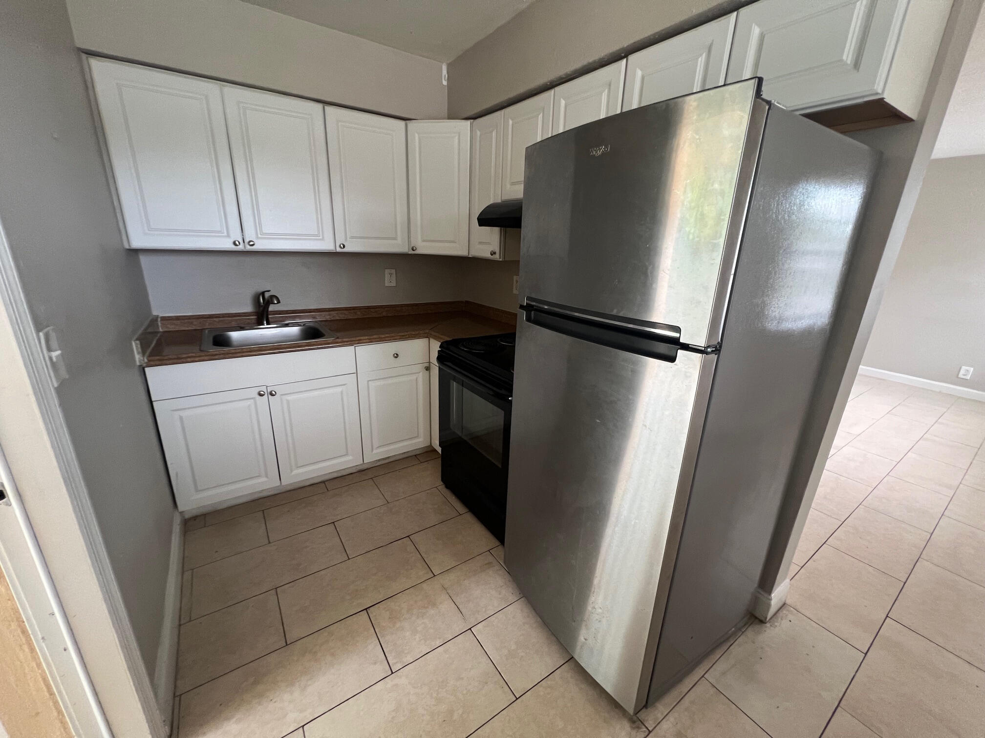 817 Southwest 3rd Court Delray Beach, FL 33444 - Photo 6 of 28 IMG_3096