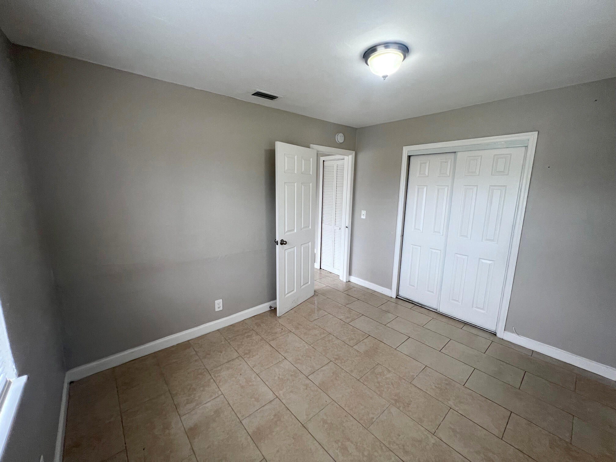 817 Southwest 3rd Court Delray Beach, FL 33444 - Photo 8 of 28 IMG_3101