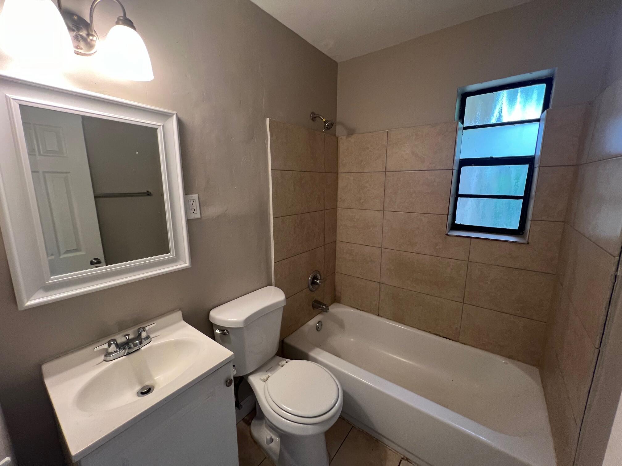 817 Southwest 3rd Court Delray Beach, FL 33444 - Photo 10 of 28 IMG_3104