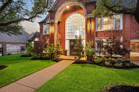 a view of a house with a swimming pool