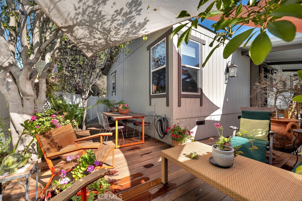 171 Comanche Topanga, CA 90290 - Photo 25 of 54 a view of a chairs and table in the patio